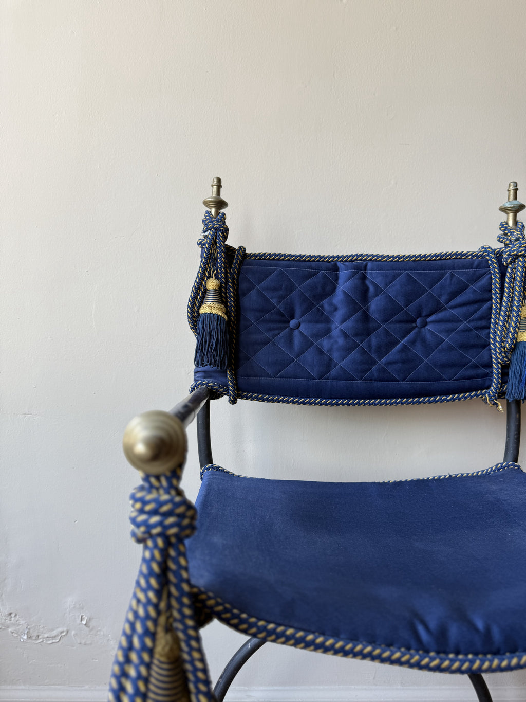 Italian Savonarola Armchair