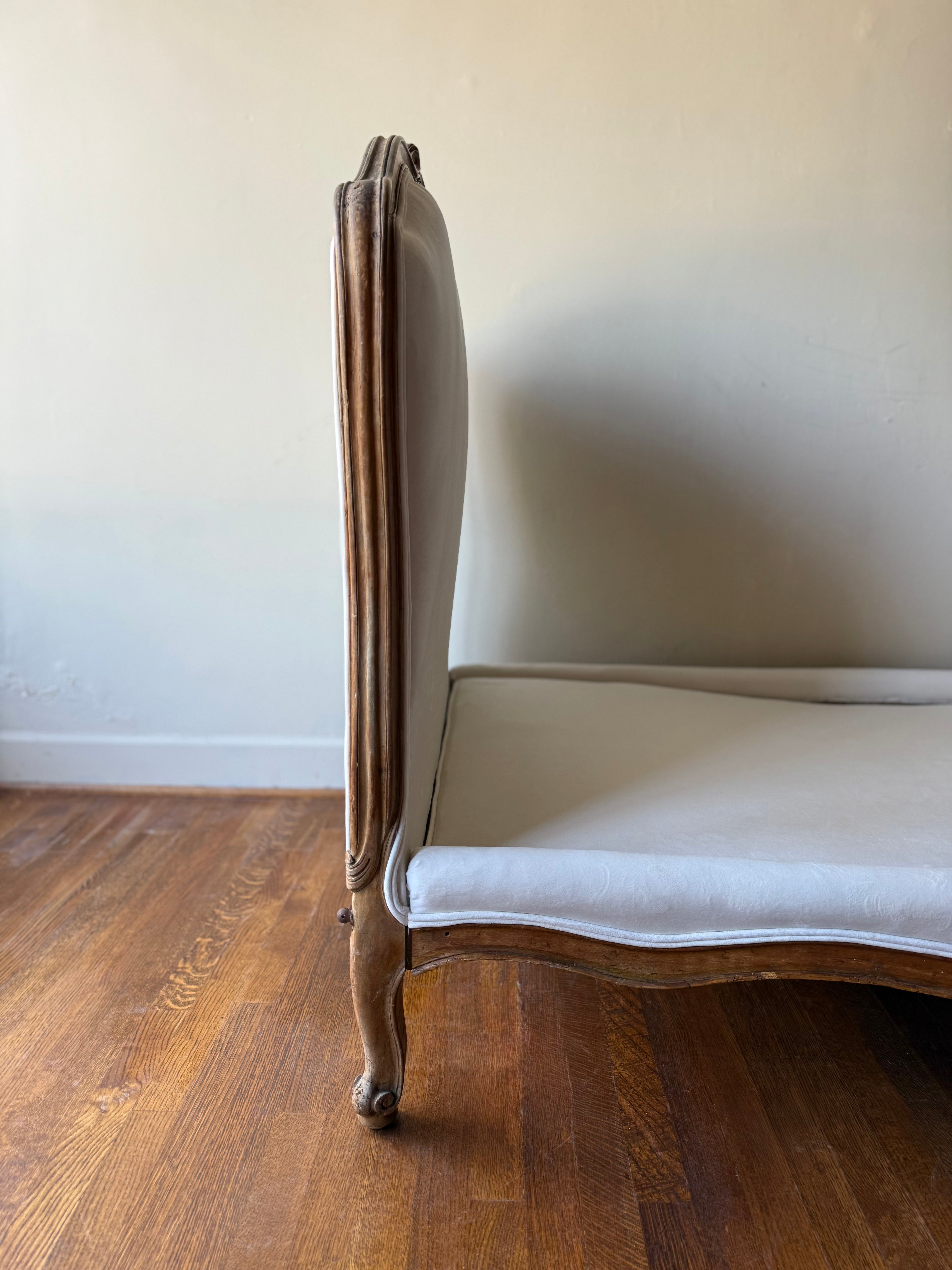 1880 European Walnut Daybed