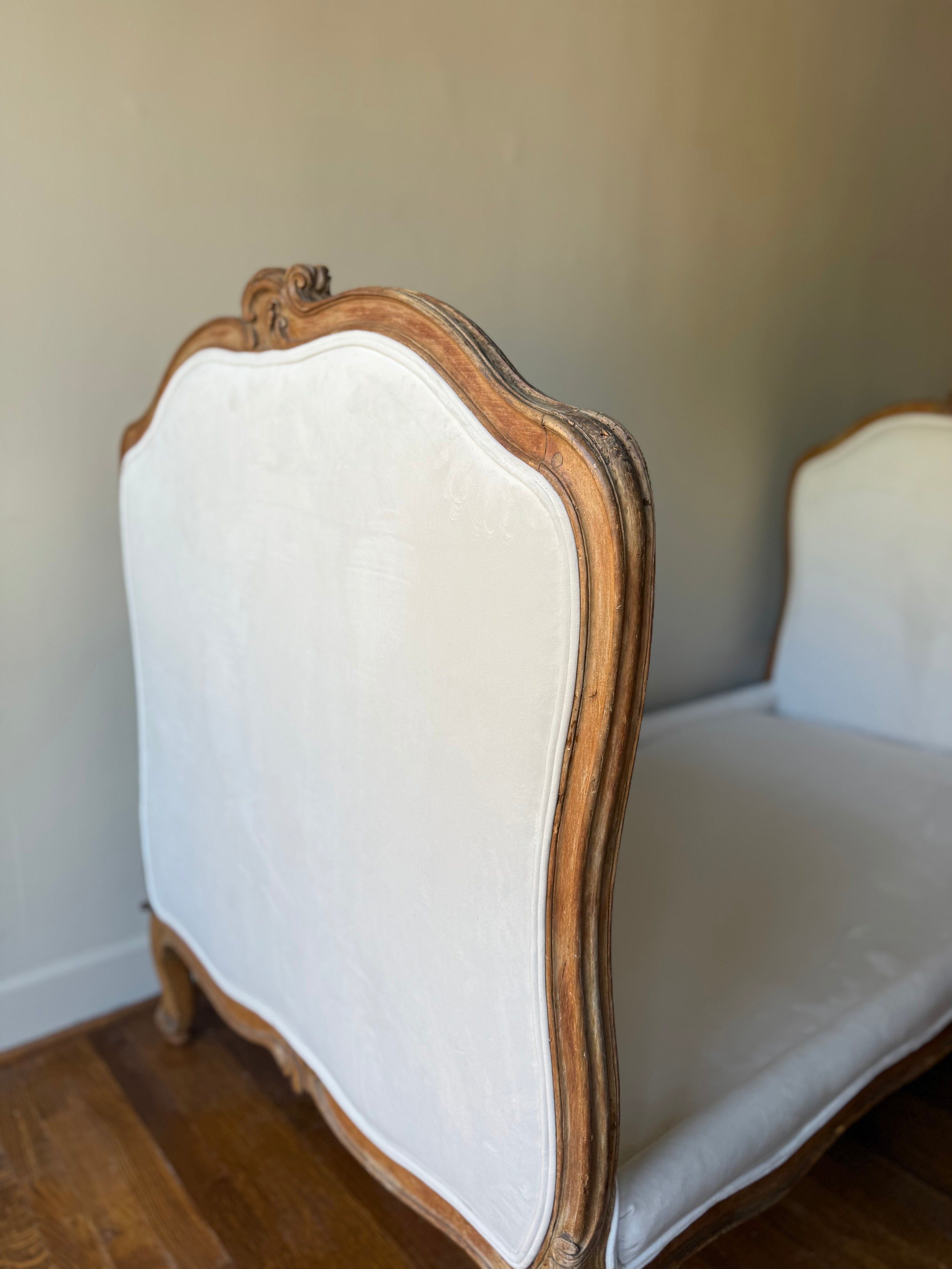 1880 European Walnut Daybed