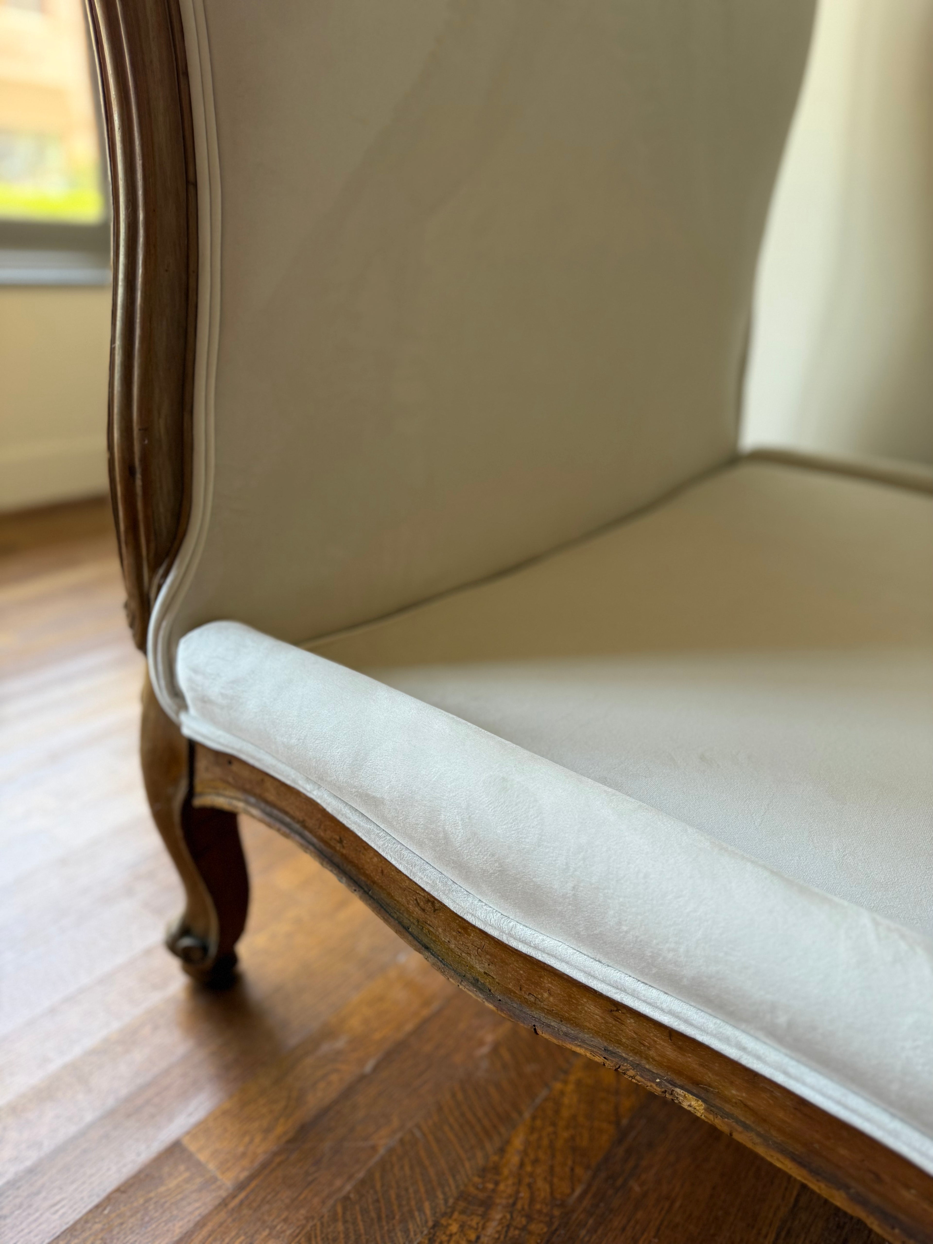 1880 European Walnut Daybed