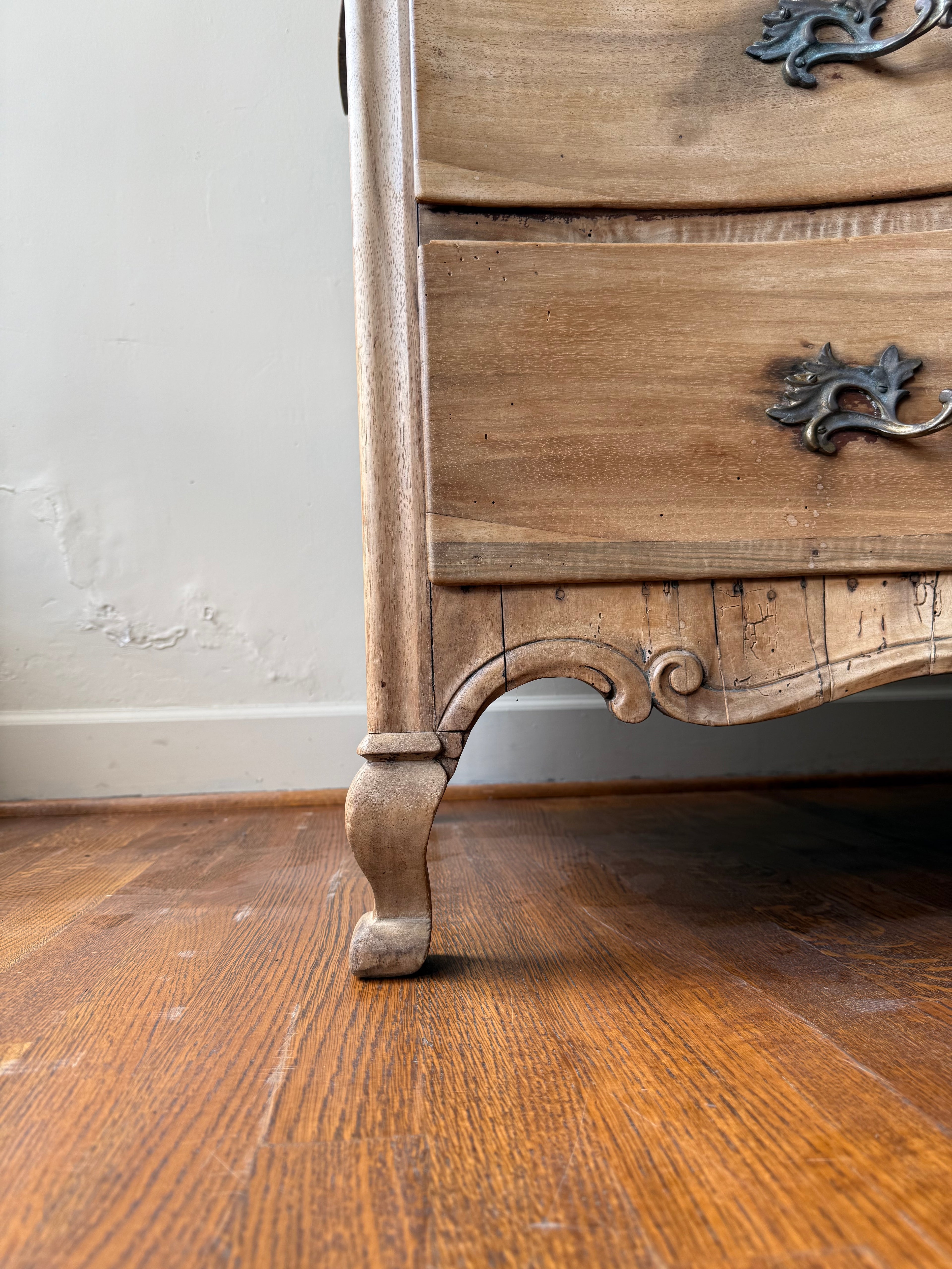 19th-century French Louis XV–style walnut commode