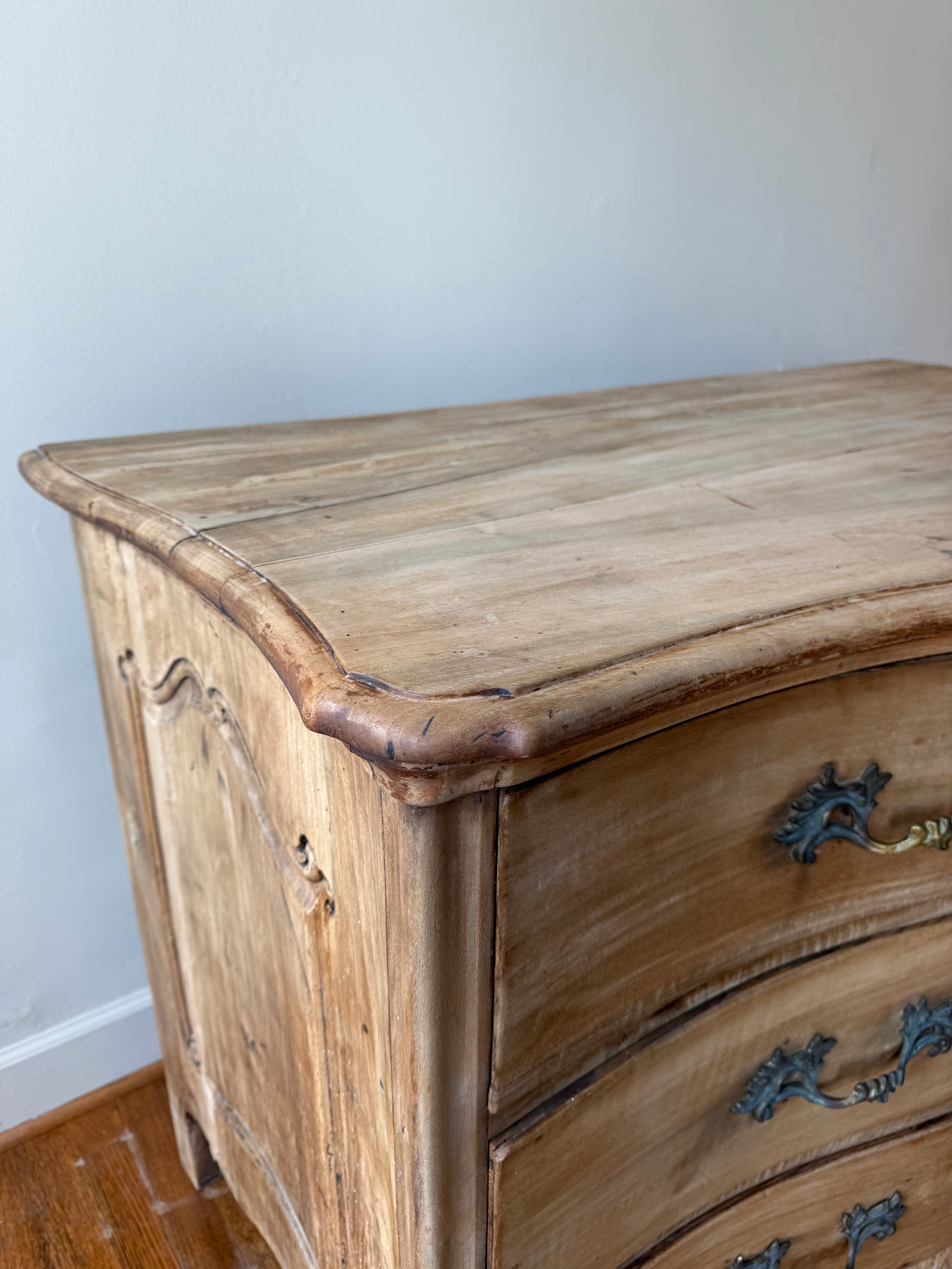 19th-century French Louis XV–style walnut commode