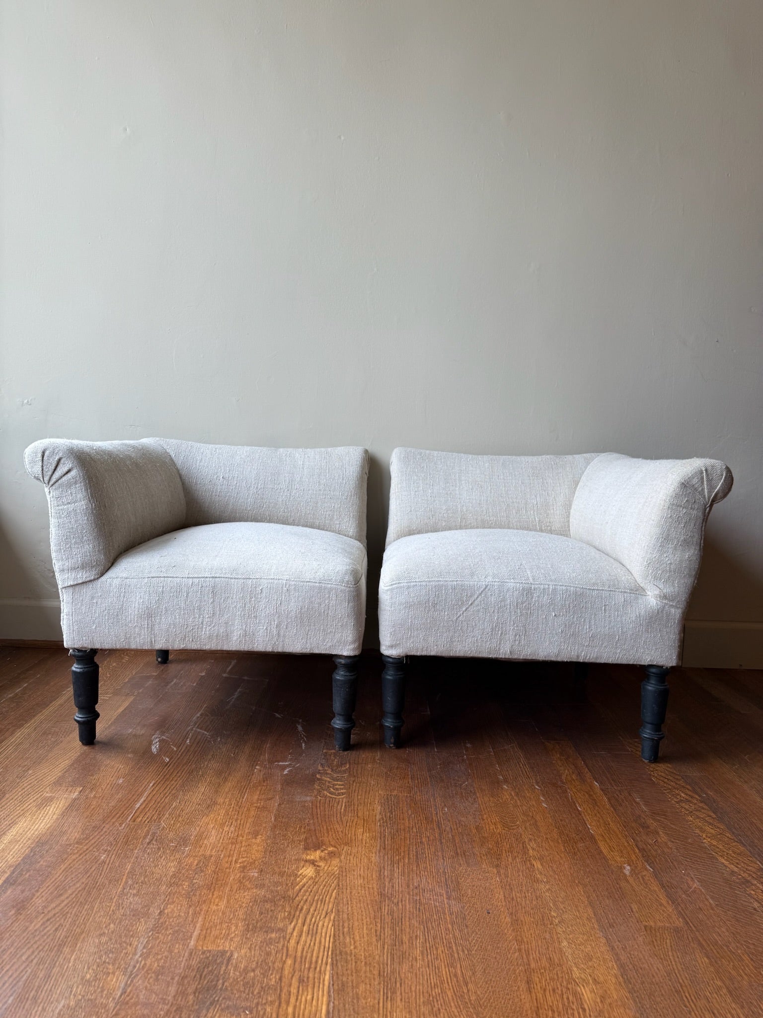 Pair of French Art Deco Tete-a-Tete Chairs